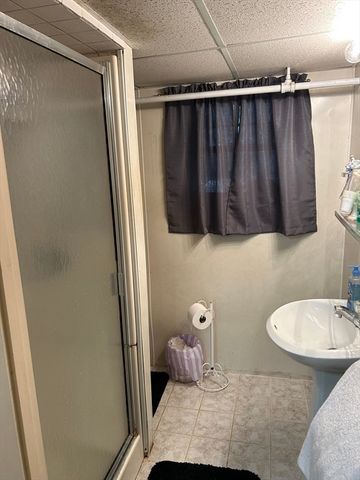 115 Cedar St, New Bedford, MA 02740