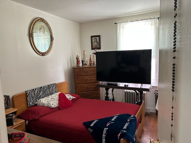 115 Cedar St, New Bedford, MA 02740