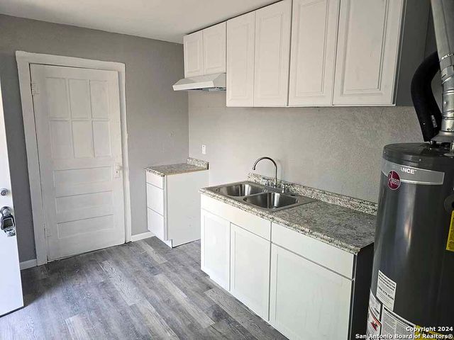 3006 Venus, San Antonio, TX 78226