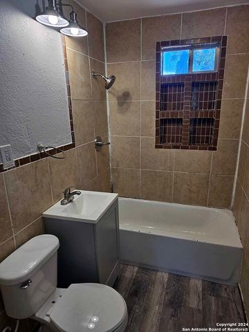 3006 Venus, San Antonio, TX 78226