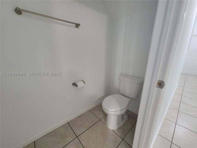 1107 NW 40th Ter 1107, Lauderhill, FL 33313