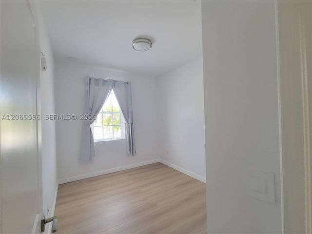 1107 NW 40th Ter 1107, Lauderhill, FL 33313