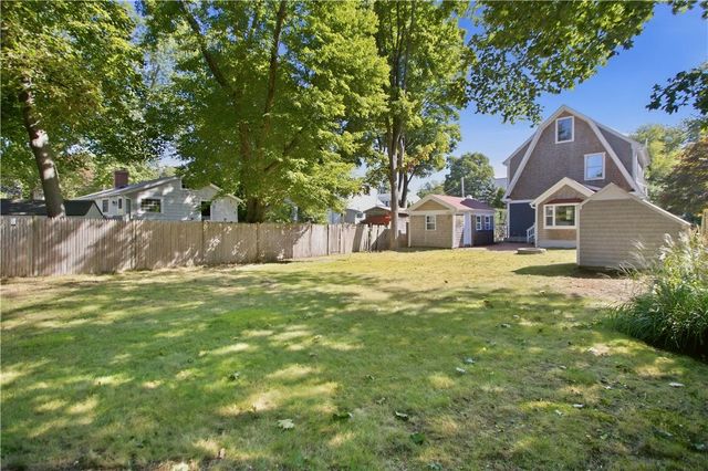22 Bernard Avenue, Barrington, RI 02806