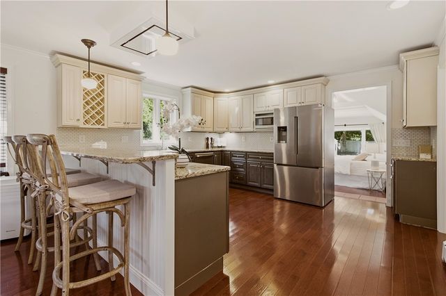 22 Bernard Avenue, Barrington, RI 02806