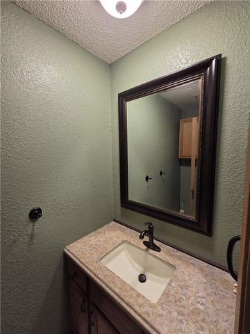 7851 FREEMAN Avenue, Kansas City, KS 66112