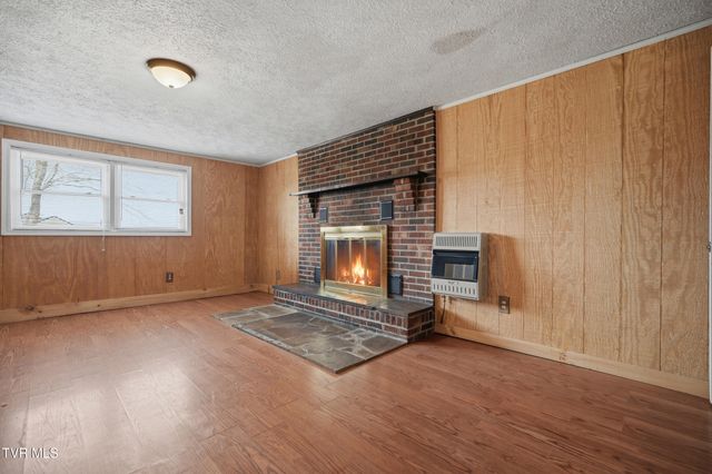 24116 Quintana Street, Bristol, VA 24202