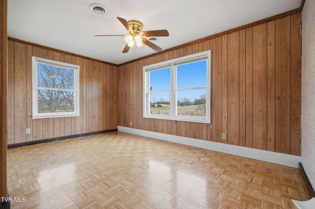 24116 Quintana Street, Bristol, VA 24202