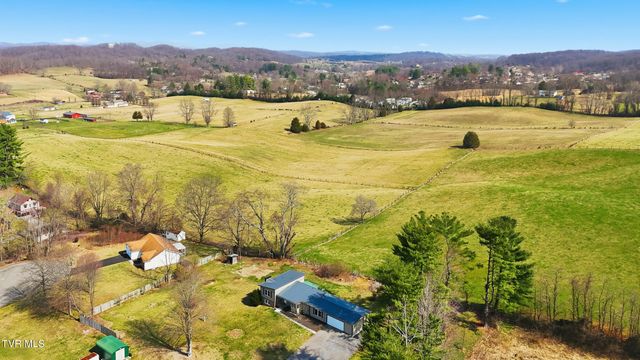 24116 Quintana Street, Bristol, VA 24202