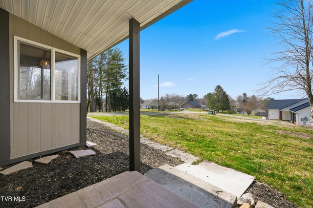 24116 Quintana Street, Bristol, VA 24202