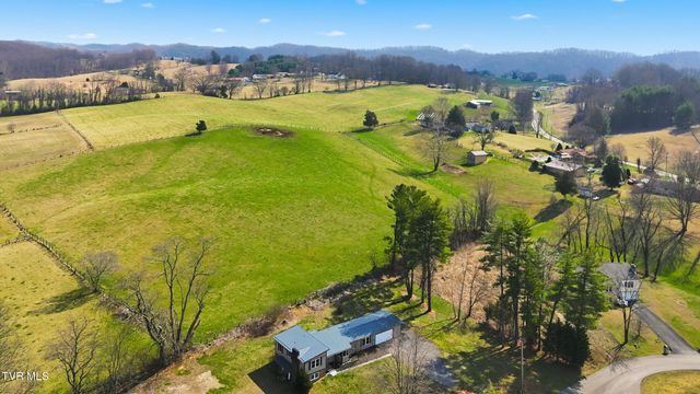 24116 Quintana Street, Bristol, VA 24202