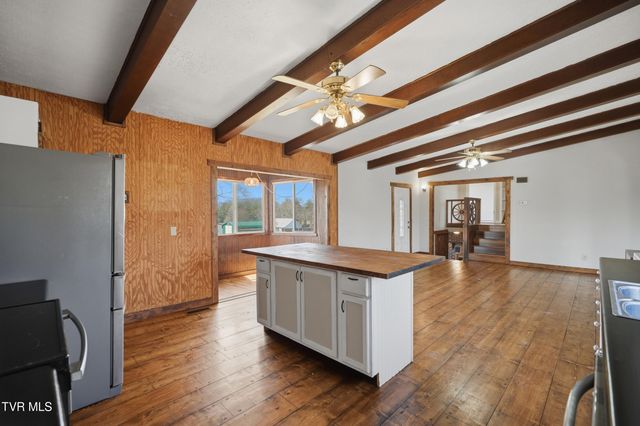 24116 Quintana Street, Bristol, VA 24202