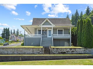 406 W C St, Rainier, OR 97048