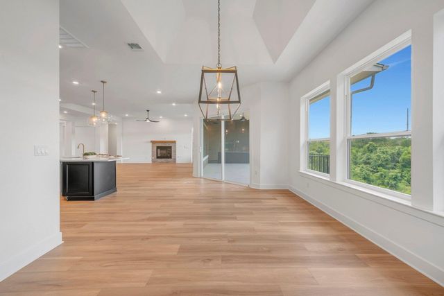 438 Rees Landing RD, Spicewood, TX 78669