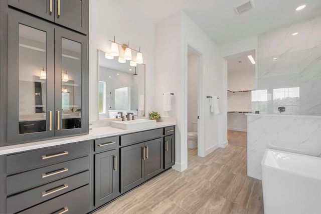438 Rees Landing RD, Spicewood, TX 78669