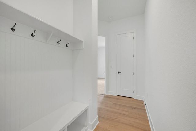 438 Rees Landing RD, Spicewood, TX 78669