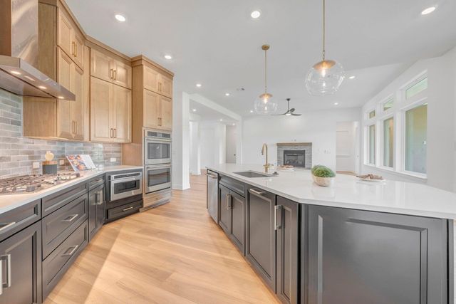 438 Rees Landing RD, Spicewood, TX 78669