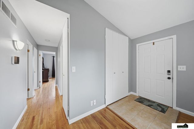 431 W Broadview Drive, Lincoln, NE 68505