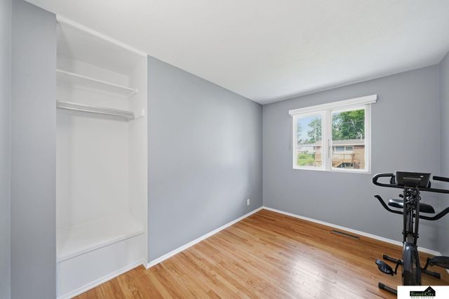 431 W Broadview Drive, Lincoln, NE 68505