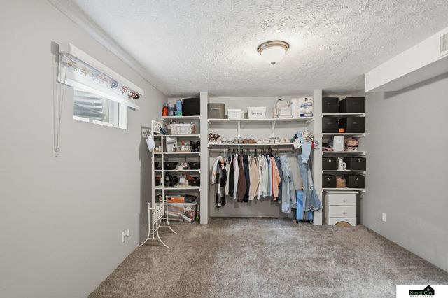 431 W Broadview Drive, Lincoln, NE 68505