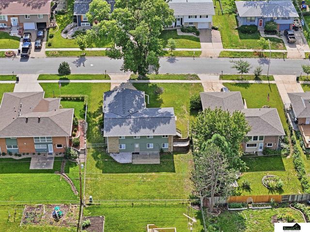 431 W Broadview Drive, Lincoln, NE 68505