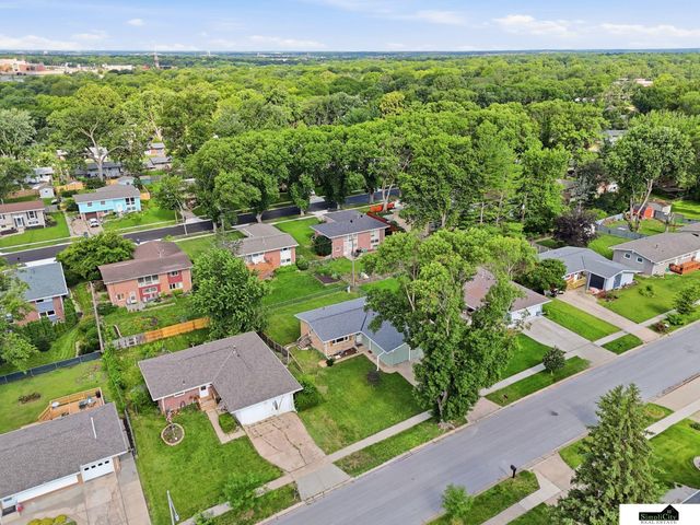 431 W Broadview Drive, Lincoln, NE 68505