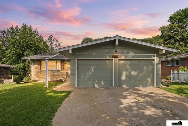 431 W Broadview Drive, Lincoln, NE 68505