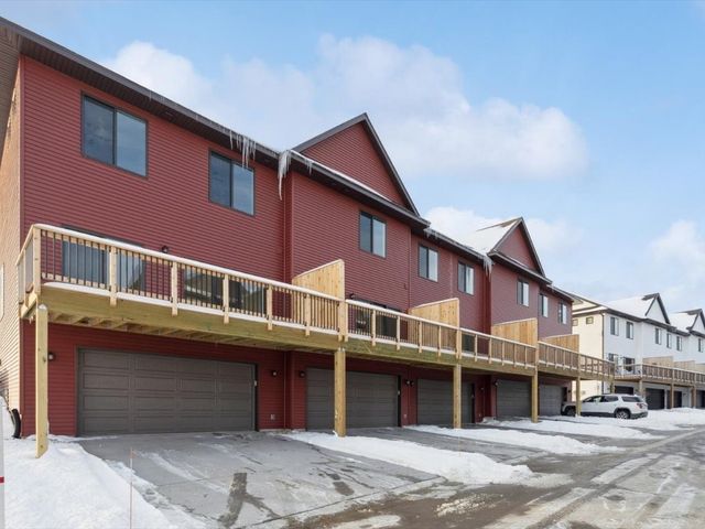 944 Dubs Drive, Iowa City, IA 52246