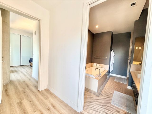 210 Lavaca ST 1912, Austin, TX 78701