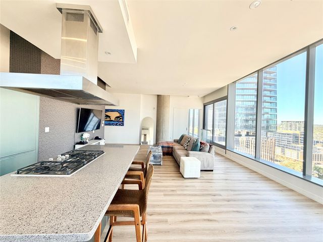 210 Lavaca ST 1912, Austin, TX 78701