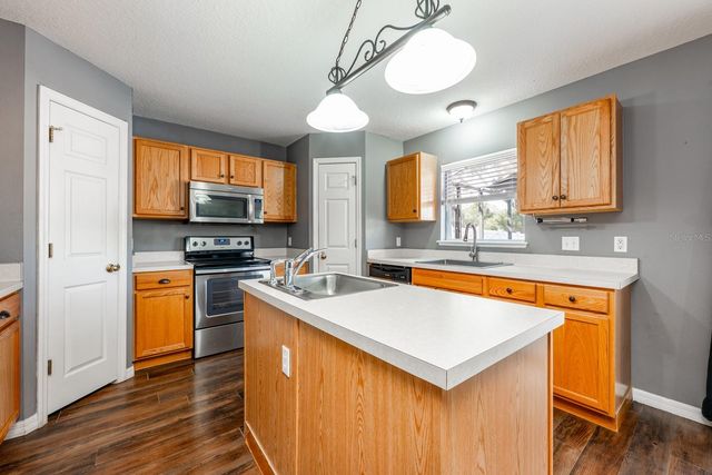 1930 CORNER GLEN DRIVE, Orlando, FL 32820