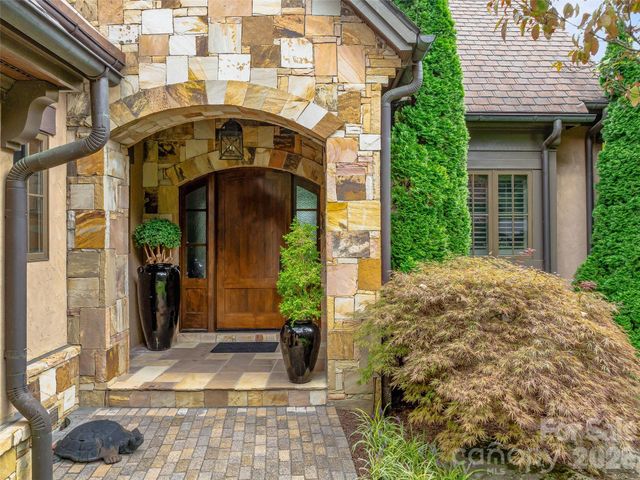 22 Foxbridge Way, Arden, NC 28704