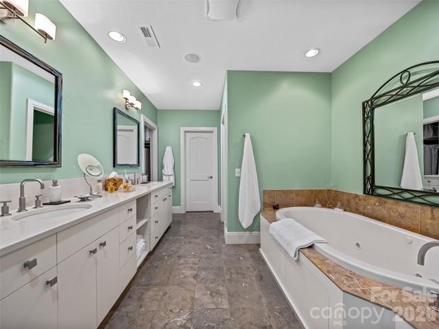 22 Foxbridge Way, Arden, NC 28704