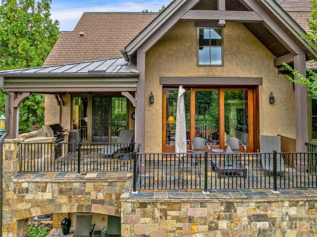 22 Foxbridge Way, Arden, NC 28704