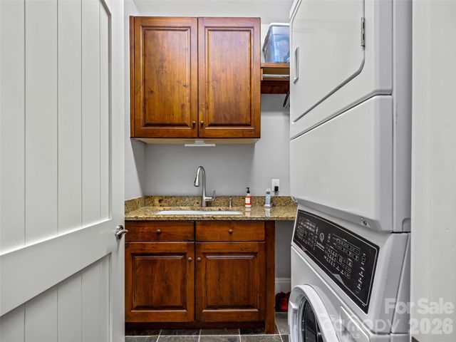 22 Foxbridge Way, Arden, NC 28704