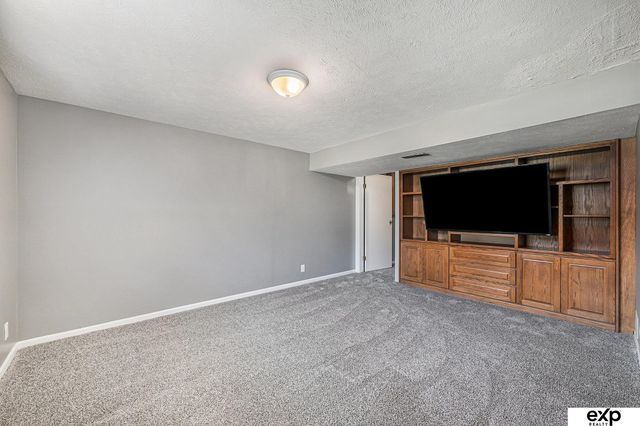 15110 Irene Street, Omaha, NE 68138