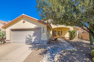 2550 W Tom Watson Drive, Tucson, AZ 85742