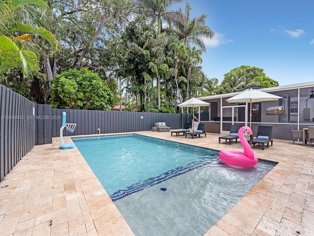430 Forrest Dr, Miami Springs, FL 33166