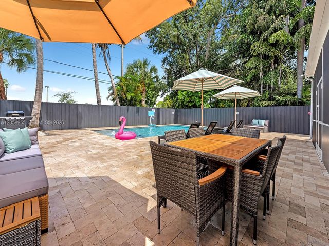 430 Forrest Dr, Miami Springs, FL 33166