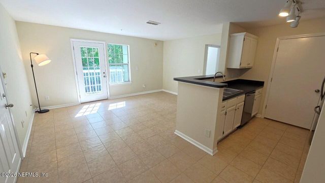 7701 TIMBERLIN PARK Boulevard 824, Jacksonville, FL 32256