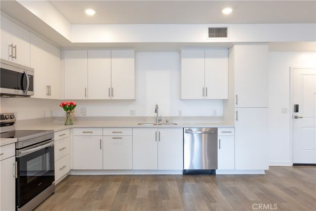 9001 Cerise Lane 111, Cypress, CA 90630