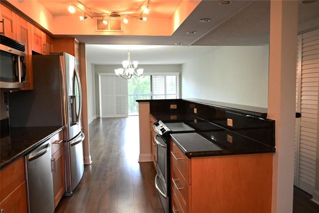 2900 COVE CAY DRIVE 4B, Clearwater, FL 33760
