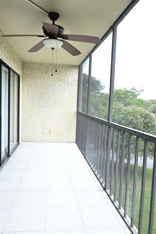 2900 COVE CAY DRIVE 4B, Clearwater, FL 33760