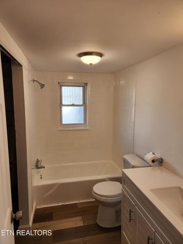 7001 Washington Pike, Corryton, TN 37721