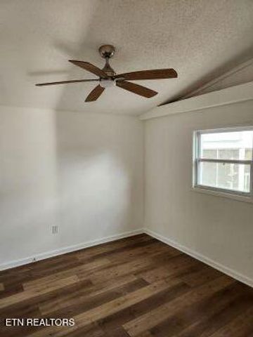 7001 Washington Pike, Corryton, TN 37721