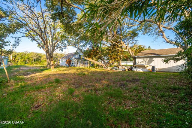 2803 Saxon Drive, New Smyrna Beach, FL 32169
