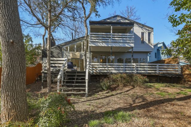 965 Easton Place, Dallas, TX 75218