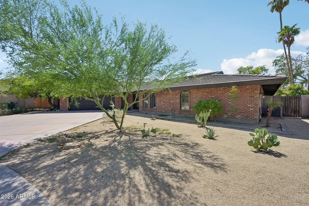 123 E LOMA VISTA Drive, Tempe, AZ 85282 — photo 2