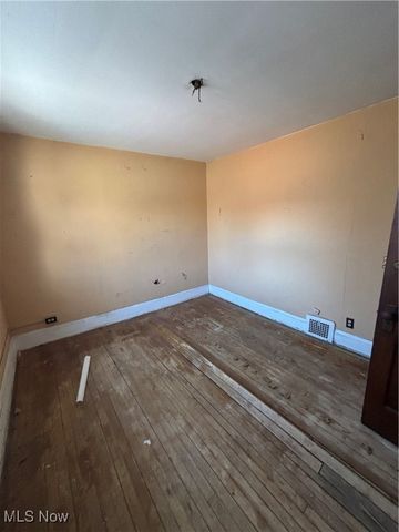 1220 Ansel Road, Cleveland, OH 44108