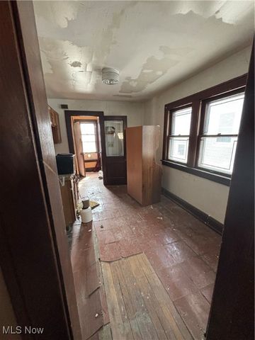 1220 Ansel Road, Cleveland, OH 44108