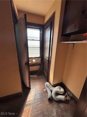 1220 Ansel Road, Cleveland, OH 44108